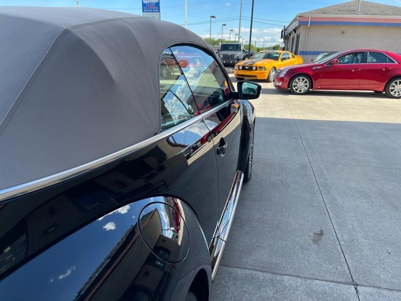 Volkswagen Beetle 1.8T PZEV Convertible 2015