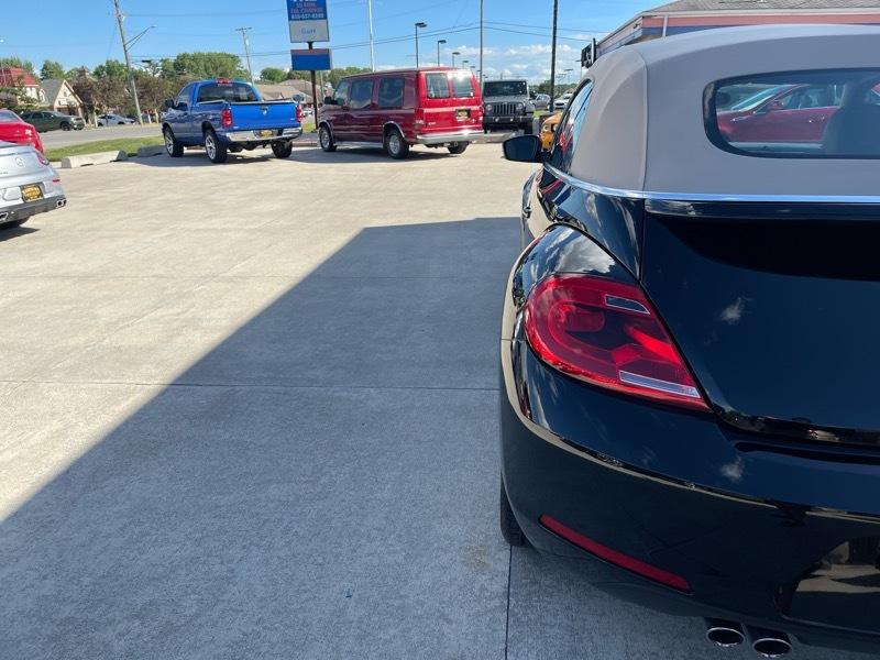 Volkswagen Beetle 1.8T PZEV Convertible 2015
