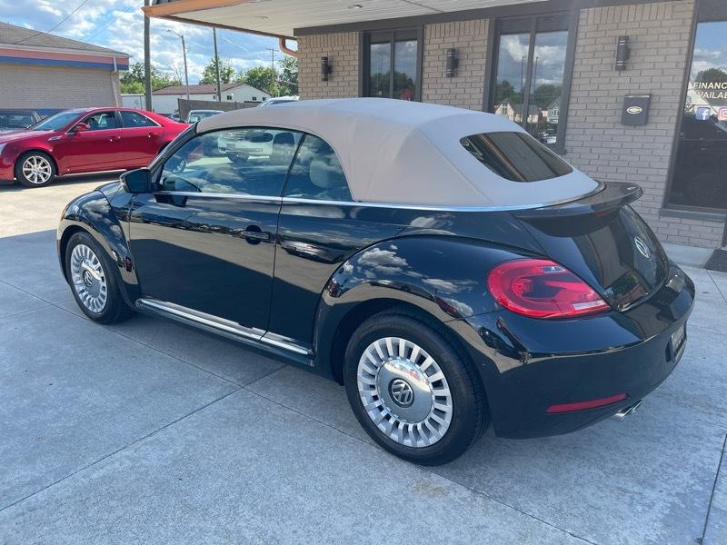 Volkswagen Beetle 1.8T PZEV Convertible 2015
