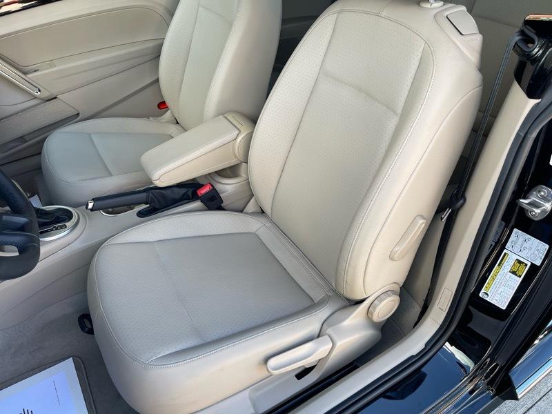 Volkswagen Beetle 1.8T PZEV Convertible 2015