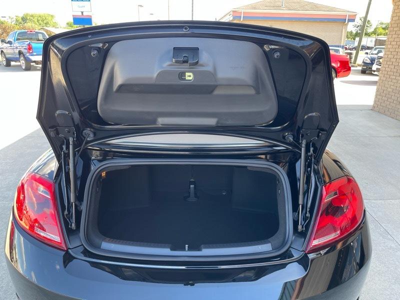 Volkswagen Beetle 1.8T PZEV Convertible 2015