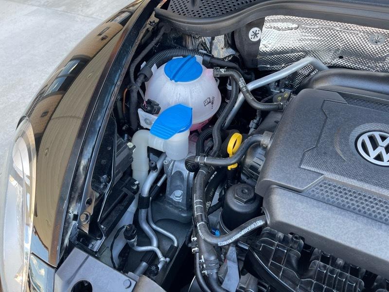 Volkswagen Beetle 1.8T PZEV Convertible 2015