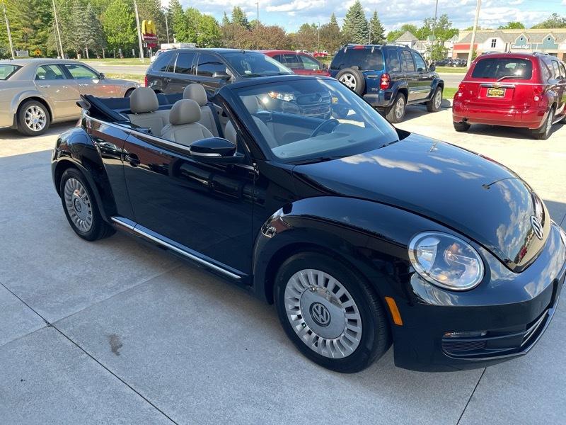 Volkswagen Beetle 1.8T PZEV Convertible 2015