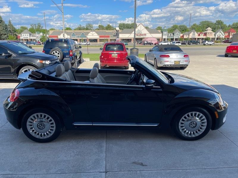 Volkswagen Beetle 1.8T PZEV Convertible 2015