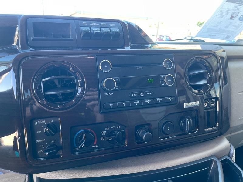 Ford Econoline E-150 2011
