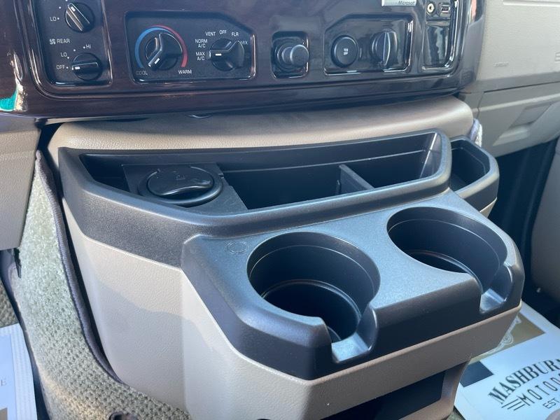 Ford Econoline E-150 2011
