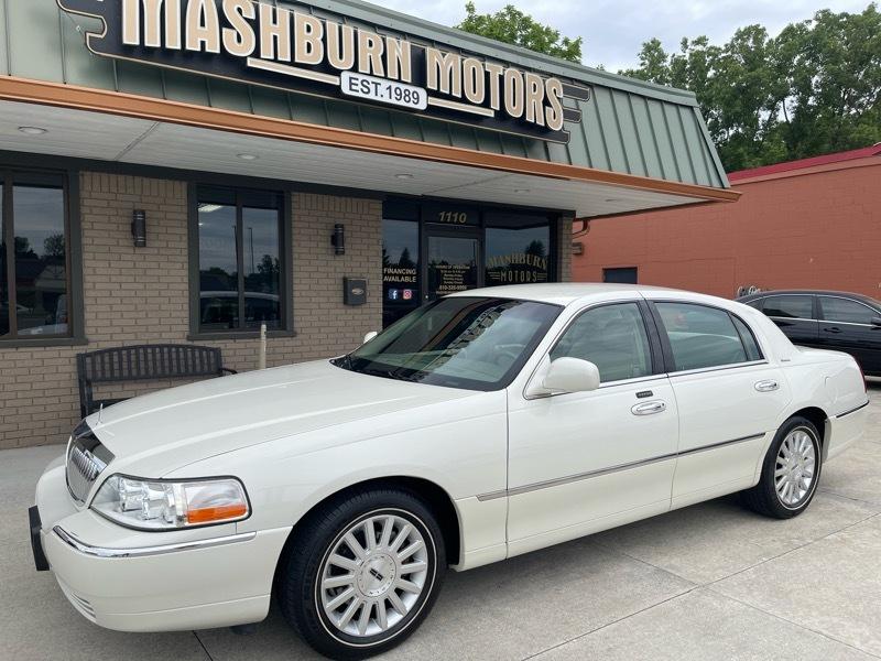 Lincoln Town Car Executive 2003