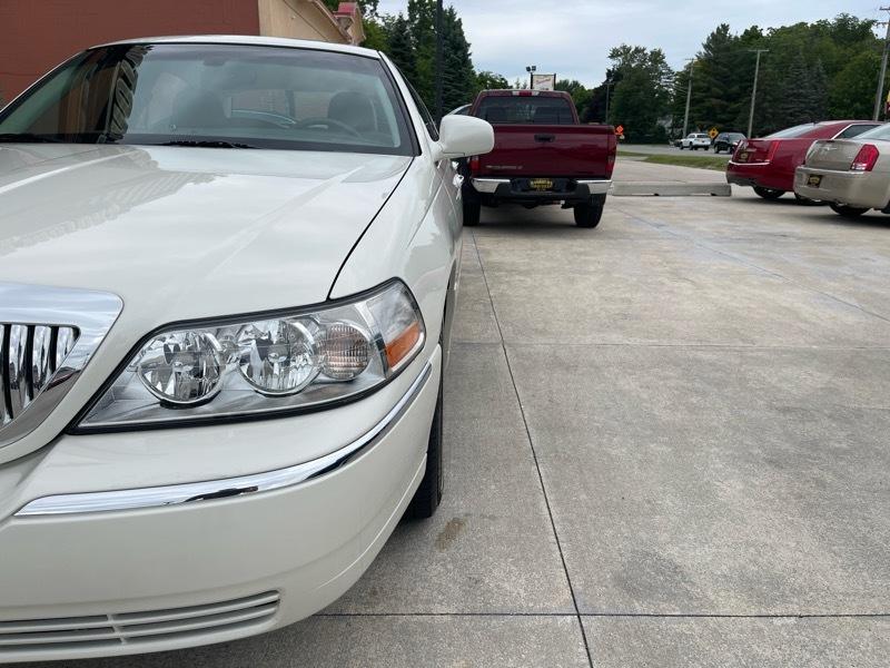 Lincoln Town Car Executive 2003