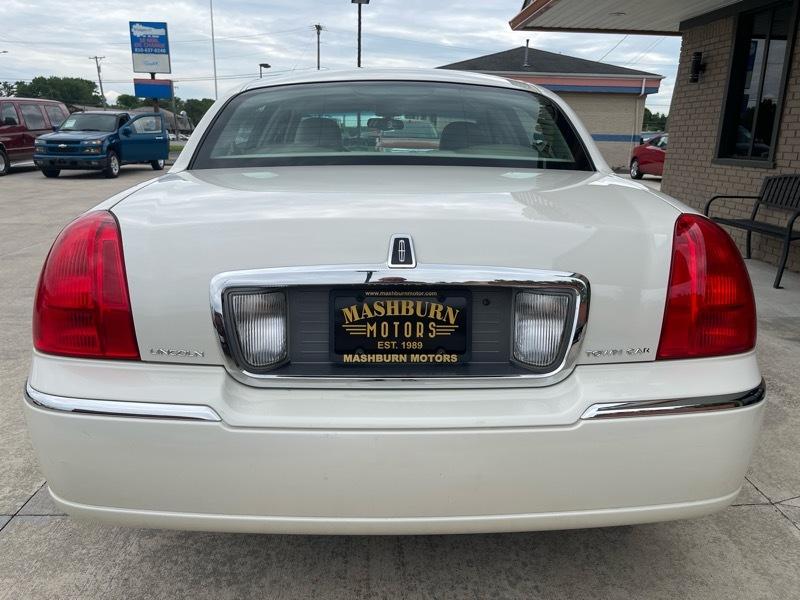 Lincoln Town Car Executive 2003