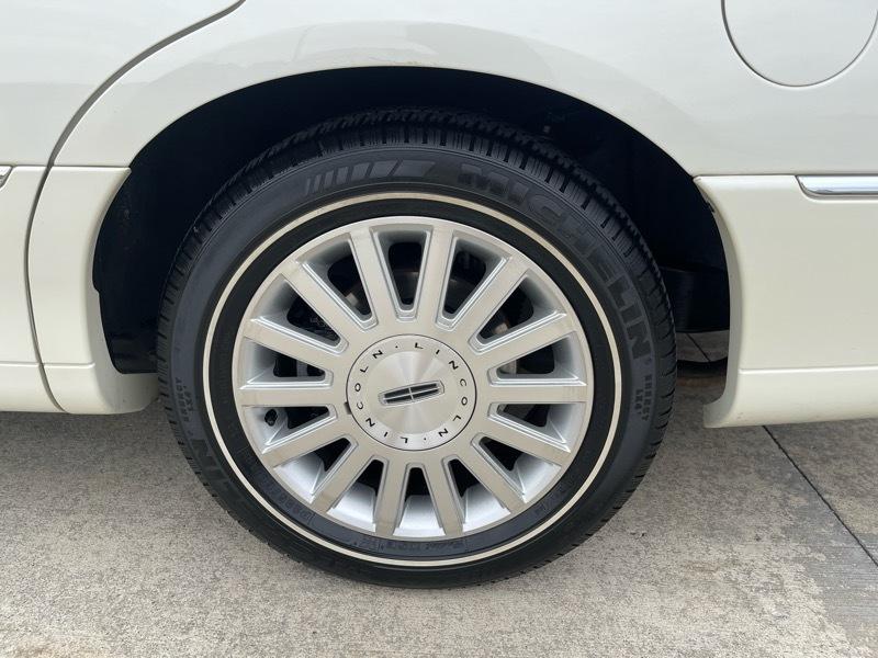 Lincoln Town Car Executive 2003