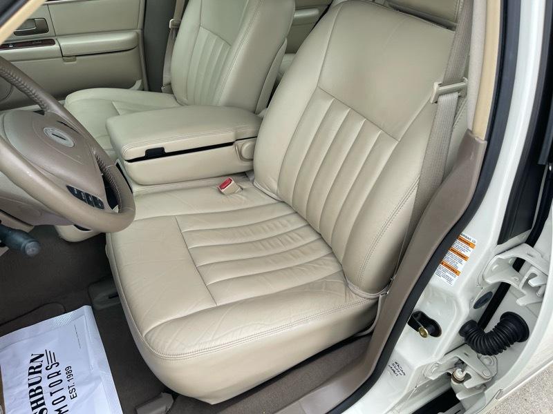 Lincoln Town Car Executive 2003