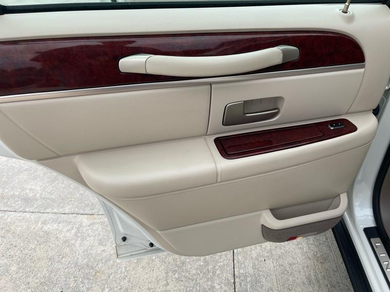 Lincoln Town Car Executive 2003
