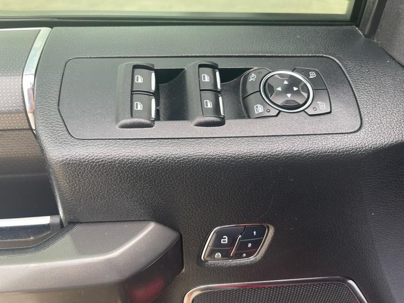 Ford F-150 Lariat SuperCrew 5.5-ft. Bed 4WD 2016