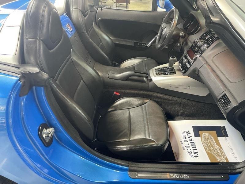 Saturn Sky Hydro Blue Limited Edition 2009
