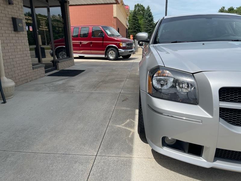 Dodge Magnum SRT-8 2006