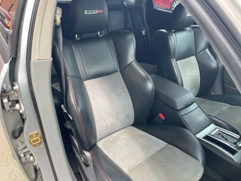 Dodge Magnum SRT-8 2006