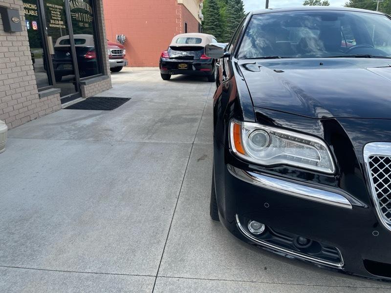 Chrysler 300 Limited RWD 2012