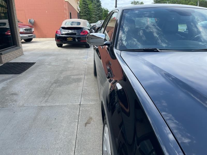 Chrysler 300 Limited RWD 2012