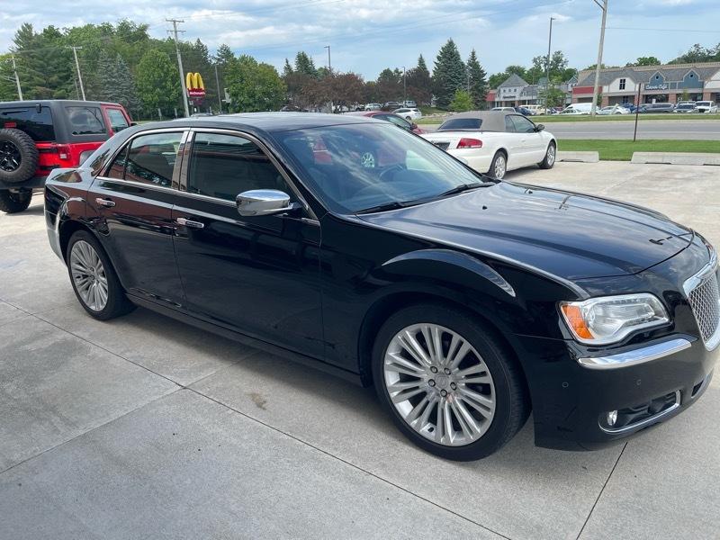 Chrysler 300 Limited RWD 2012