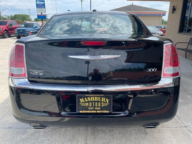 Chrysler 300 Limited RWD 2012