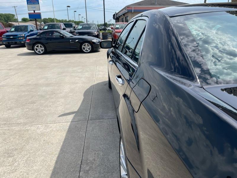 Chrysler 300 Limited RWD 2012