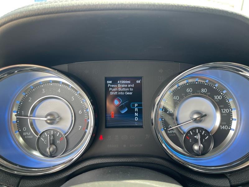 Chrysler 300 Limited RWD 2012