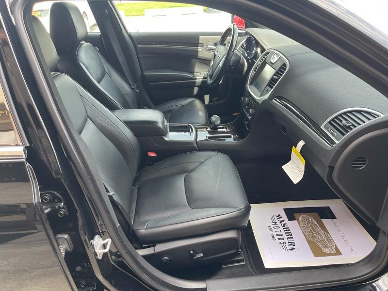 Chrysler 300 Limited RWD 2012