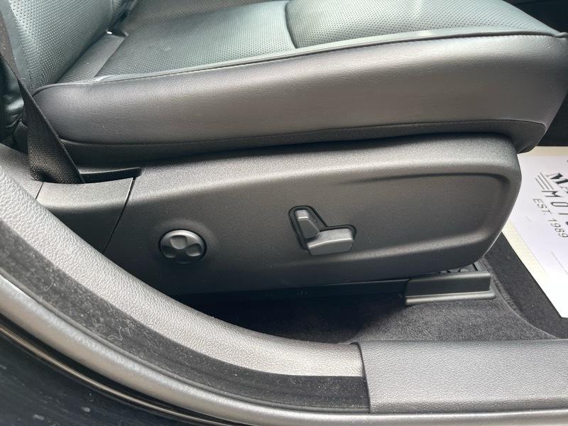 Chrysler 300 Limited RWD 2012