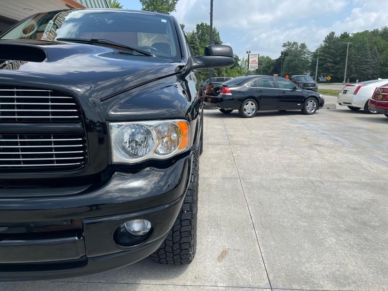 Dodge Ram 1500 Laramie 4WD 2004