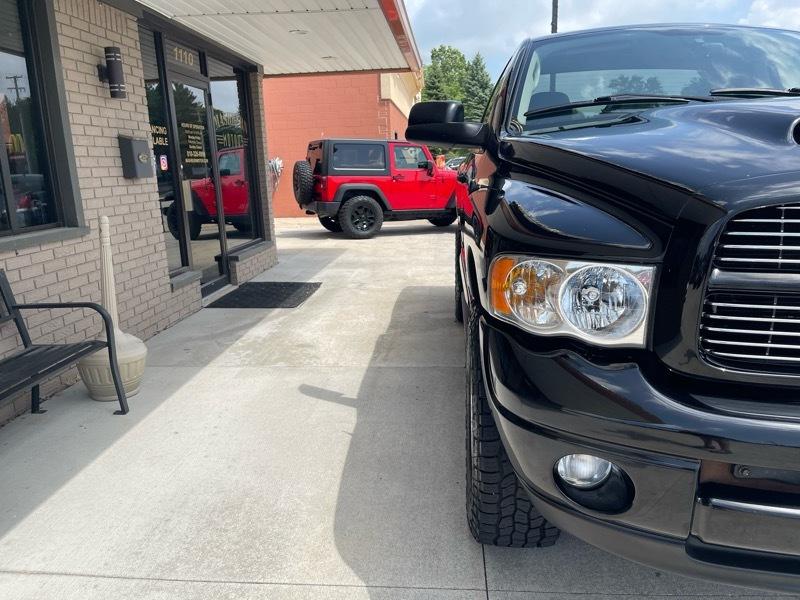 Dodge Ram 1500 Laramie 4WD 2004