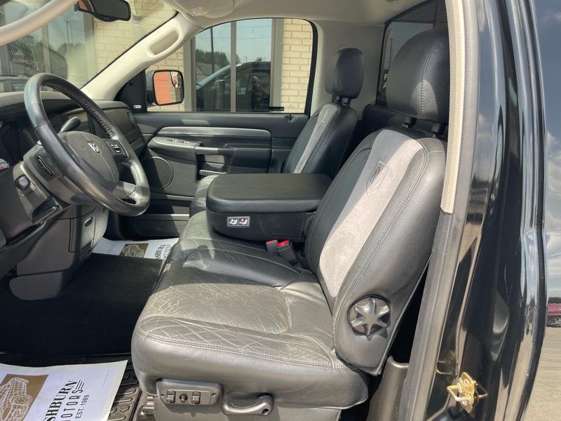 Dodge Ram 1500 Laramie 4WD 2004