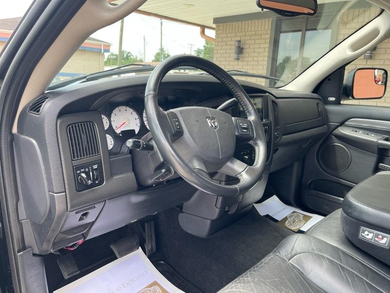 Dodge Ram 1500 Laramie 4WD 2004