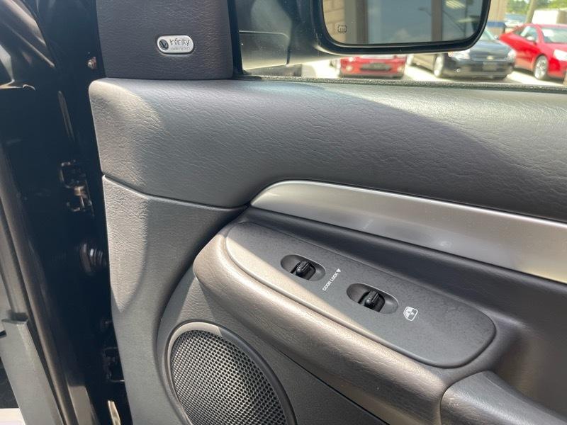 Dodge Ram 1500 Laramie 4WD 2004