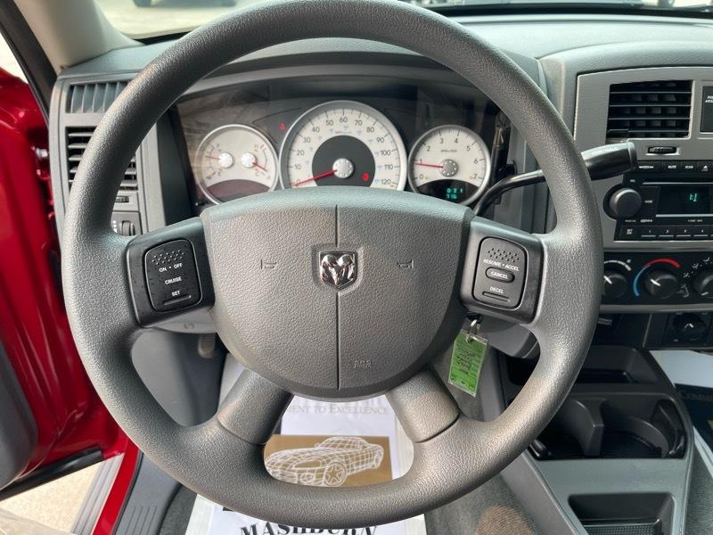 Dodge Dakota SLT Quad Cab 4WD 2006