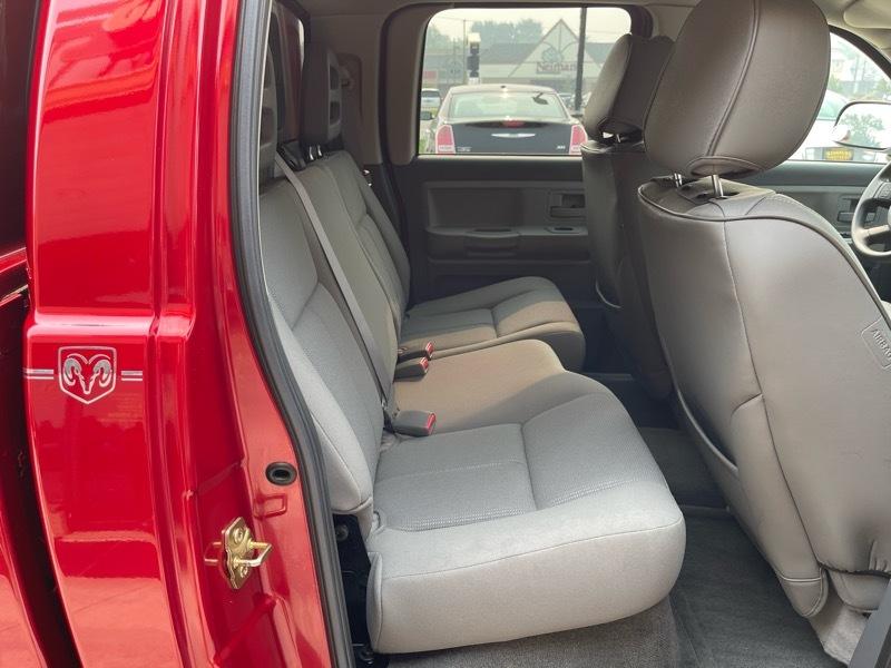 Dodge Dakota SLT Quad Cab 4WD 2006