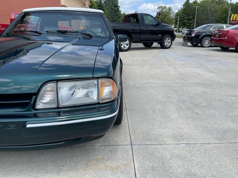 Ford Mustang LX 5.0L convertible 1990