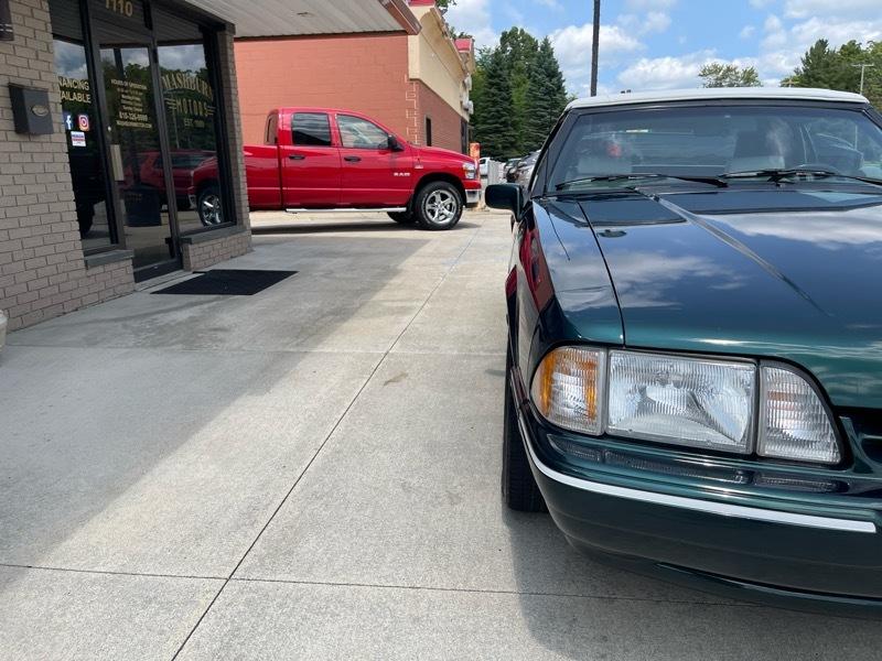 Ford Mustang LX 5.0L convertible 1990