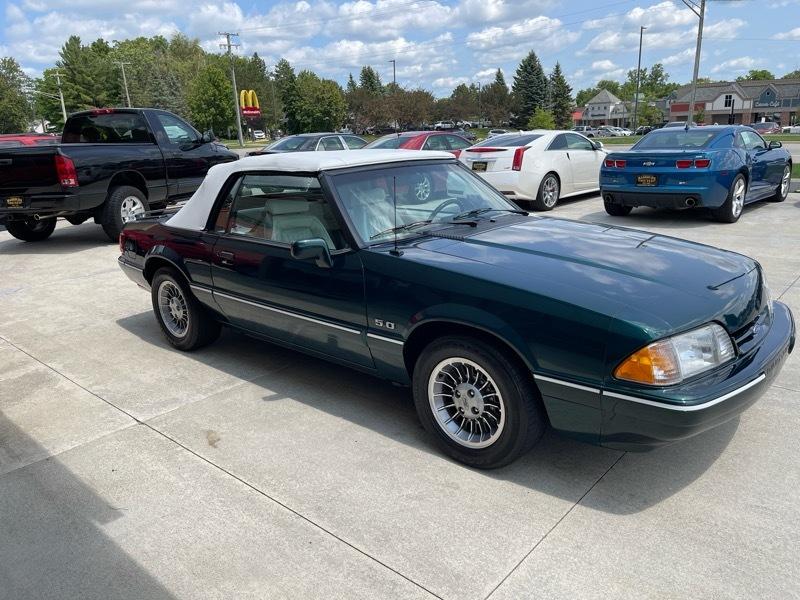 Ford Mustang LX 5.0L convertible 1990