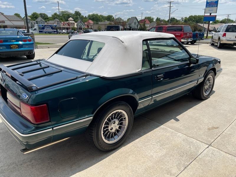 Ford Mustang LX 5.0L convertible 1990