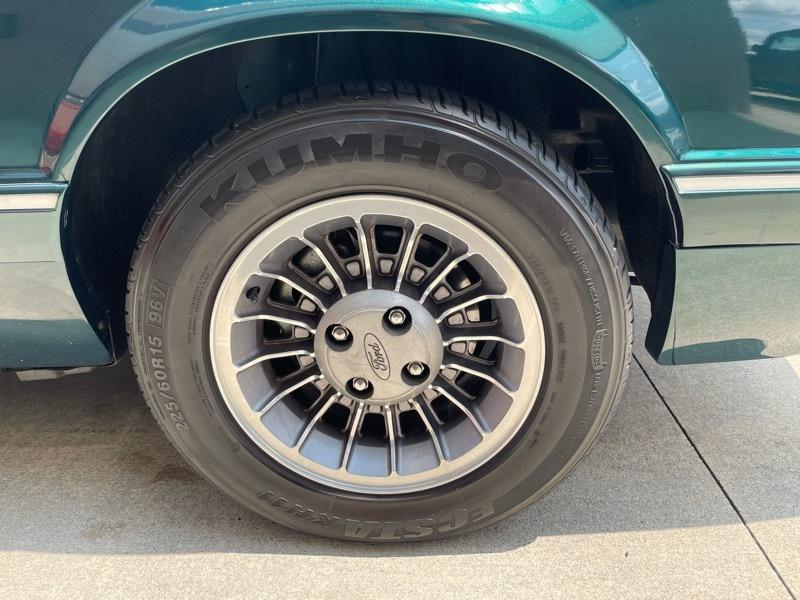 Ford Mustang LX 5.0L convertible 1990