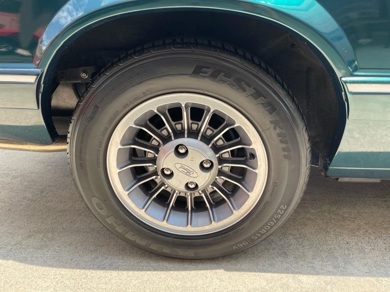 Ford Mustang LX 5.0L convertible 1990