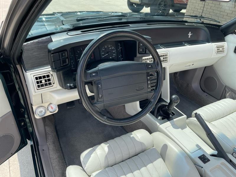 Ford Mustang LX 5.0L convertible 1990