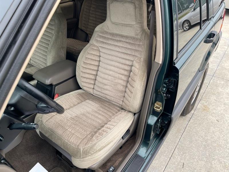 Jeep Grand Cherokee Laredo 4WD 1994