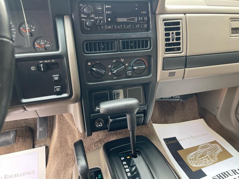 Jeep Grand Cherokee Laredo 4WD 1994