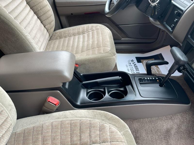 Jeep Grand Cherokee Laredo 4WD 1994