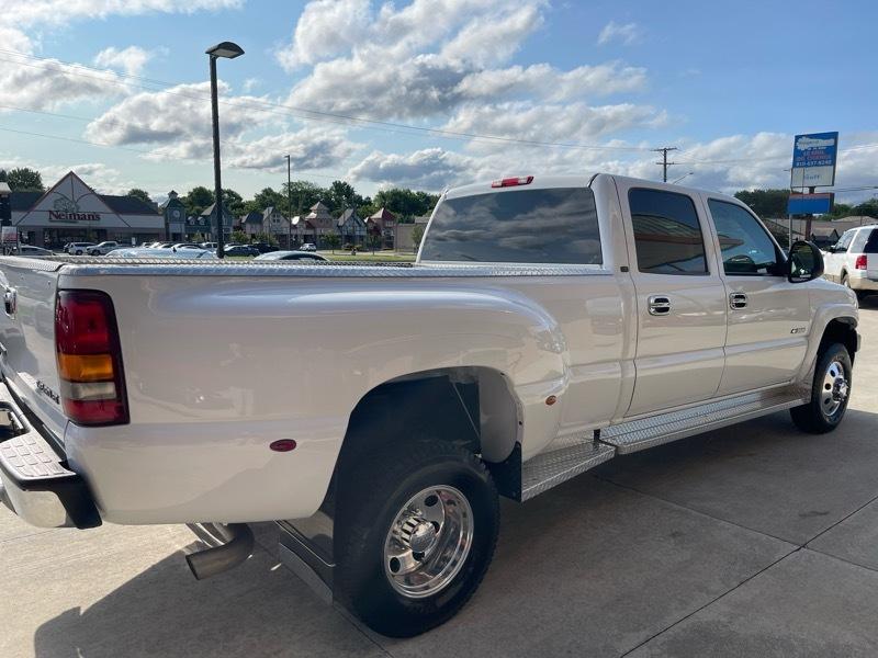 Chevrolet Silverado 3500 Crew Cab 2WD 2002