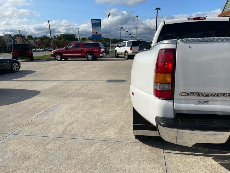 Chevrolet Silverado 3500 Crew Cab 2WD 2002
