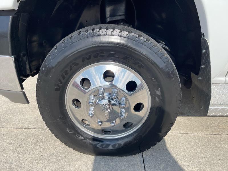Chevrolet Silverado 3500 Crew Cab 2WD 2002