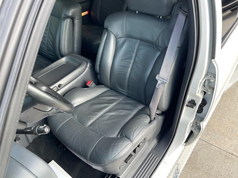 Chevrolet Silverado 3500 Crew Cab 2WD 2002
