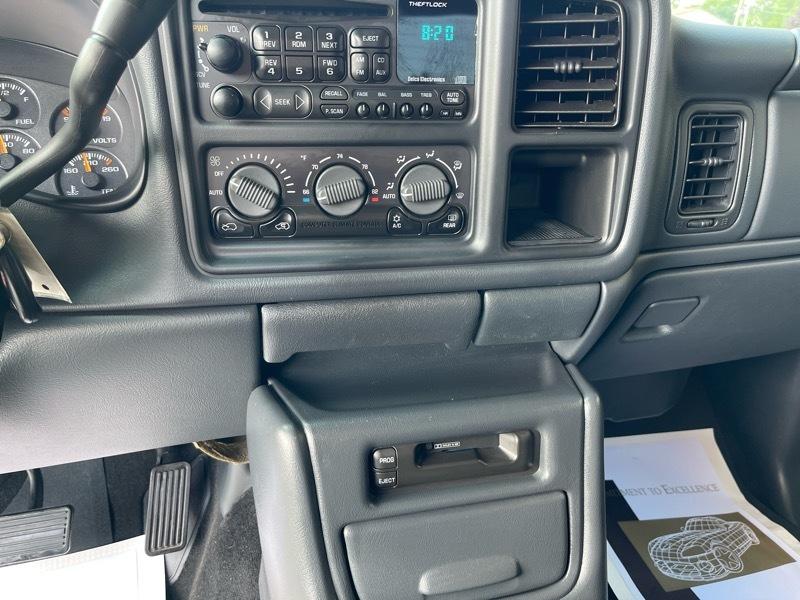 Chevrolet Silverado 3500 Crew Cab 2WD 2002
